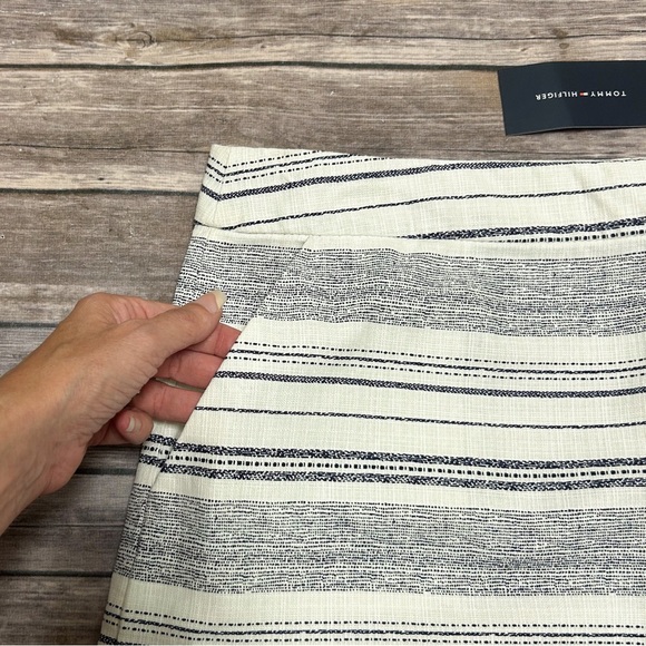 Tommy Hilfiger Ivory Navy Blue Abstract Stripe Woven Mini Pencil Skirt NWT 14 - Picture 2 of 6